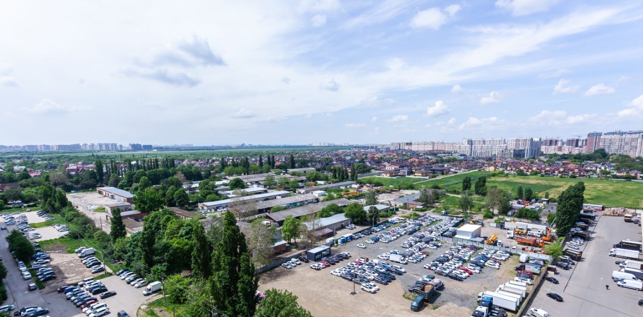 квартира г Краснодар р-н Прикубанский ул им. Александра Покрышкина 2/2 фото 18