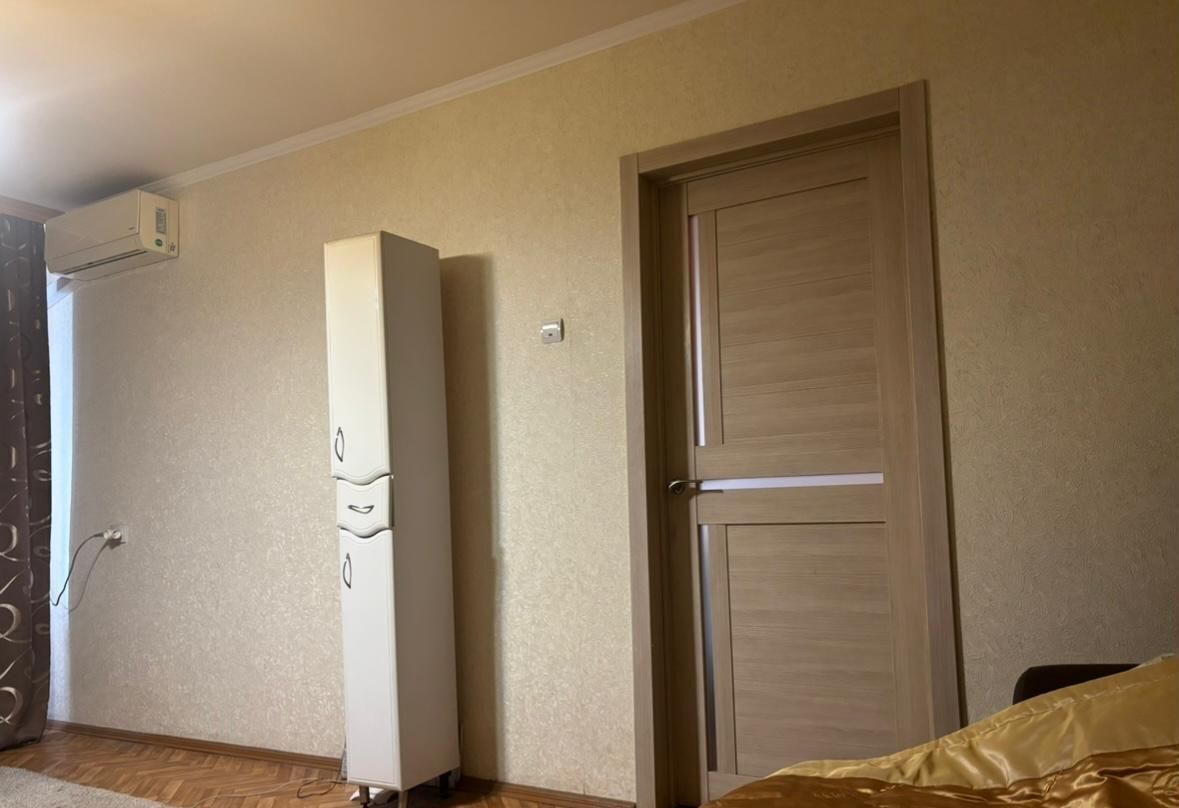 квартира г Тольятти р-н Автозаводский ул Юбилейная 13 фото 2