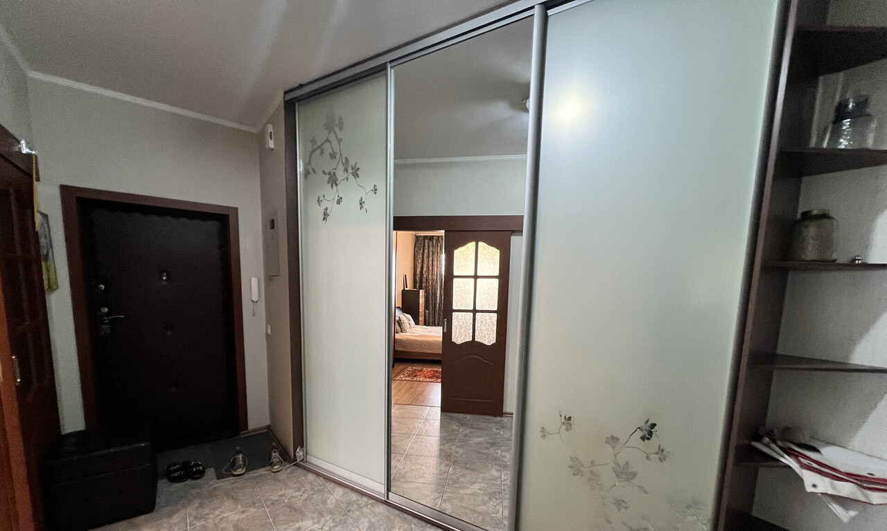 квартира г Красноярск Взлётка ул Авиаторов 23 м-н фото 8