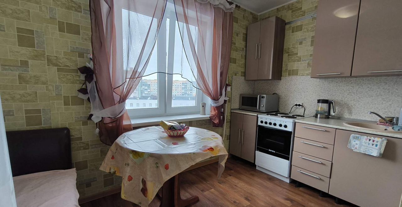 квартира г Норильск ул Первопроходцев 13 фото 1