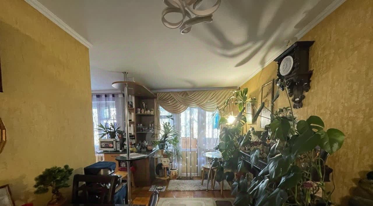 квартира г Симферополь р-н Киевский ул им. Матэ Залки фото 2