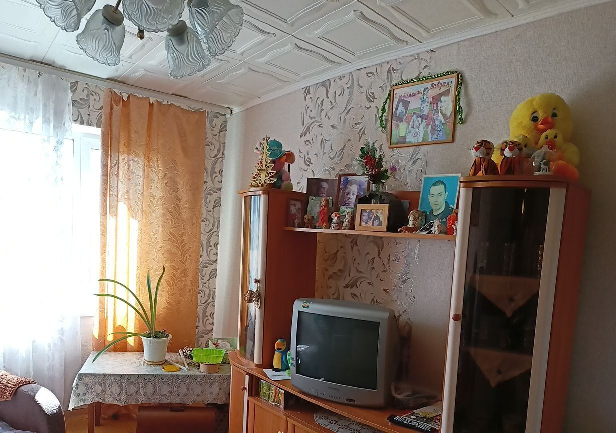 квартира г Омск мкр Крутая Горка р-н Октябрьский ул В.А.Силина 11 фото 7