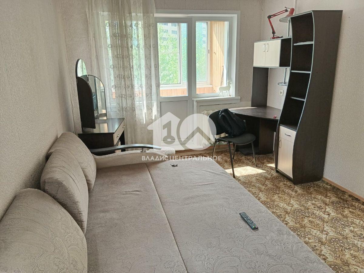 квартира г Новосибирск р-н Дзержинский ул Есенина 33 фото 2