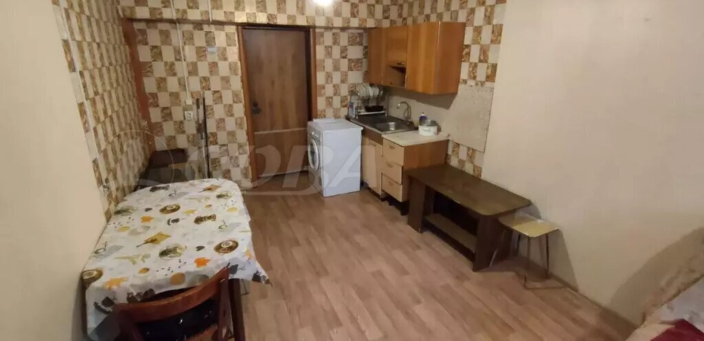комната г Тюмень ул Республики 167а фото 4