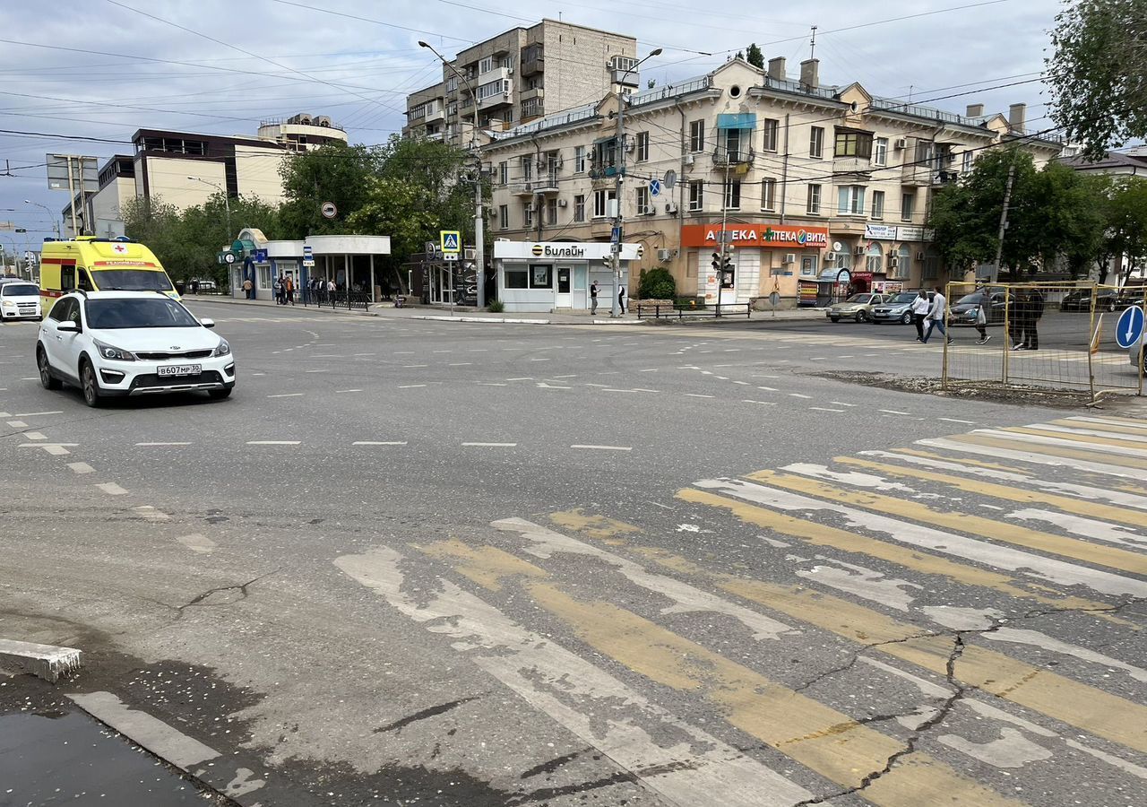 торговое помещение г Астрахань р-н Советский ул Богдана Хмельницкого 34 фото 10