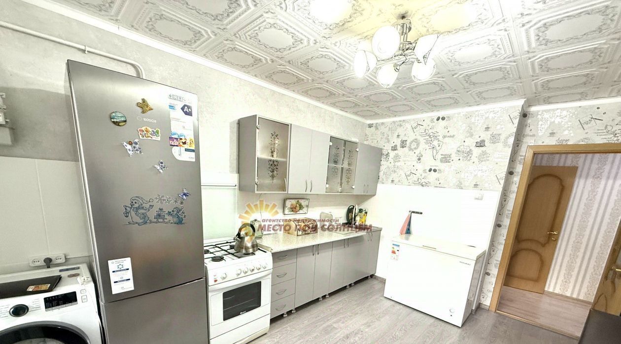квартира р-н Ейский г Ейск ул Красная 53/1 фото 1
