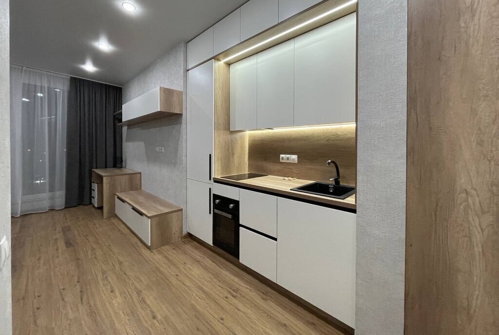 квартира г Тюмень ул Фармана Салманова 3 фото 1