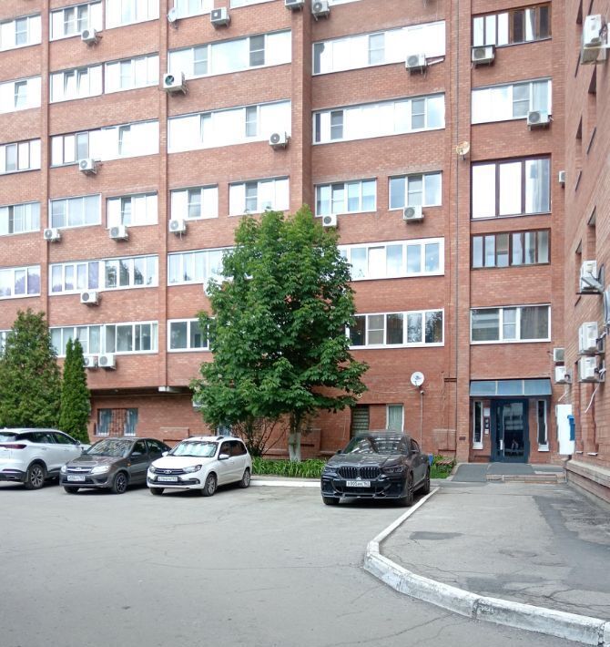 квартира г Тольятти р-н Автозаводский ул Автостроителей 84а фото 2