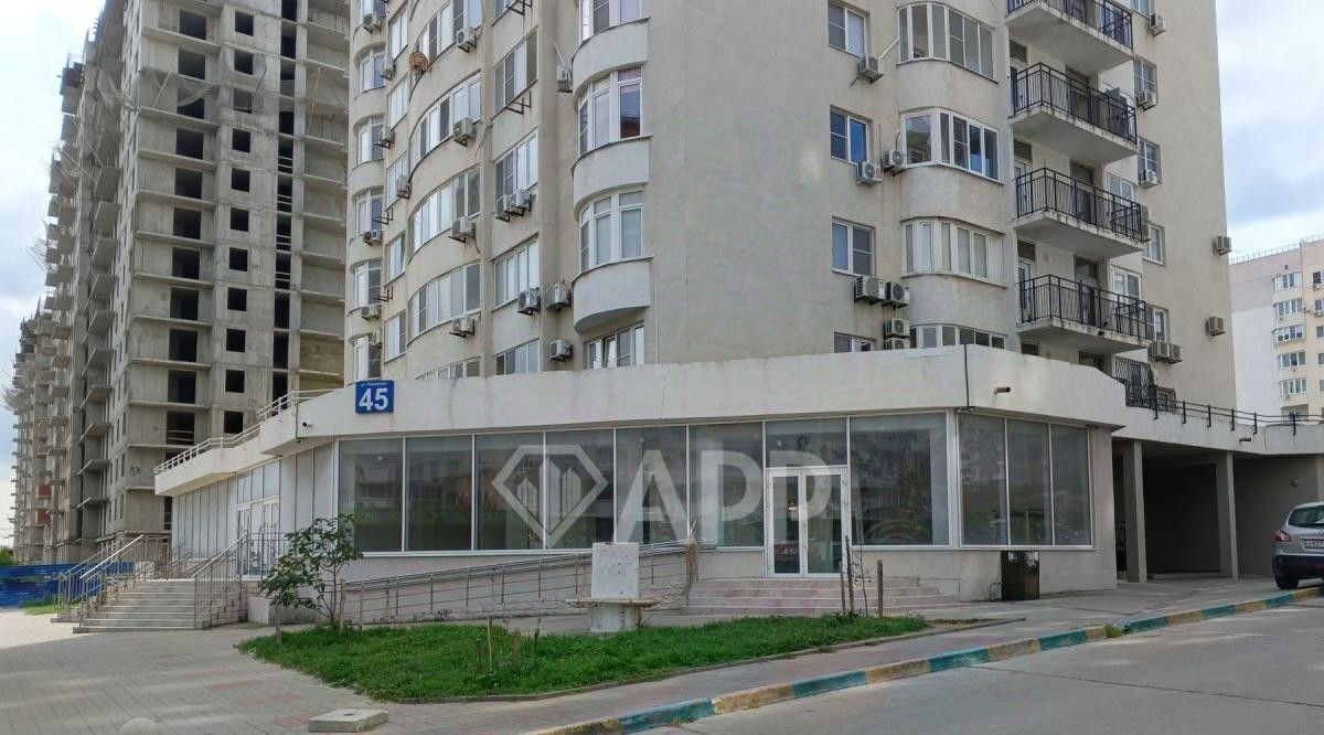 торговое помещение г Новороссийск р-н Южный 15-й микрорайон фото 1