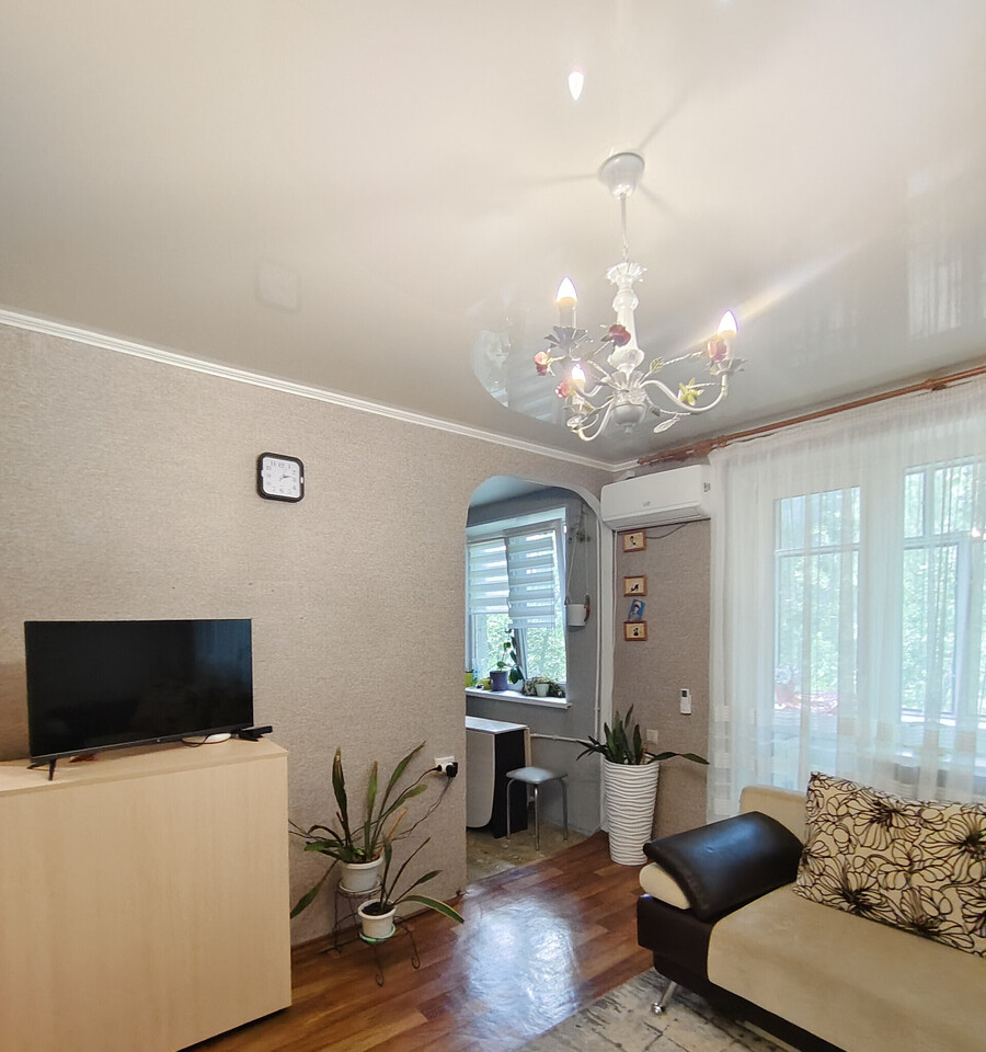 квартира г Саратов 6-й квартал ул им Лебедева-Кумача В.И. 84а фото 6