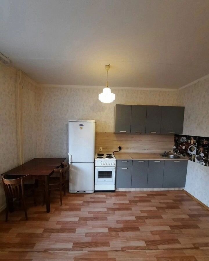 квартира г Пермь р-н Дзержинский ул Хабаровская 64 фото 1