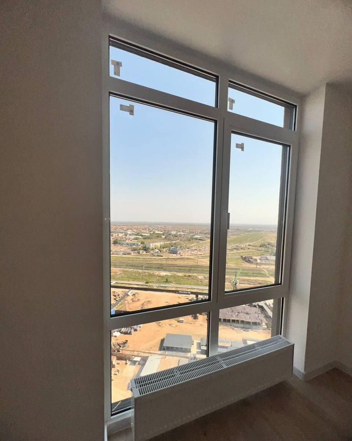 квартира г Астрахань р-н Советский ул Космонавтов 18м фото 1