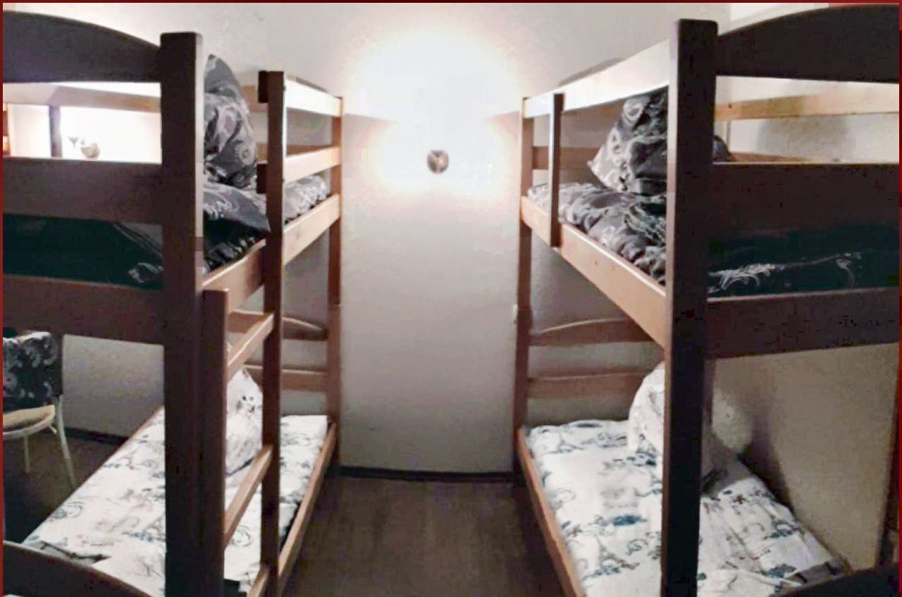 комната г Екатеринбург р-н Октябрьский ул. Авиаторов, 9 фото 1