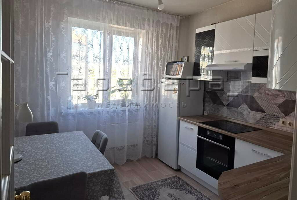 квартира г Красноярск ул Молокова 10 фото 2