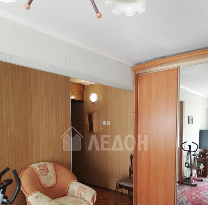 квартира г Омск р-н Центральный ул Багратиона 27а пос. Амурский фото 3