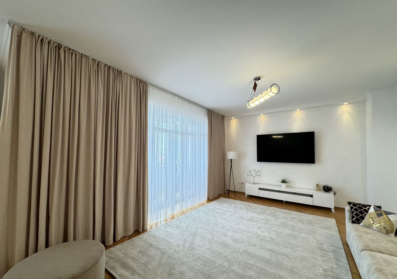квартира г Тюмень р-н Центральный ул Хохрякова 10 фото 6