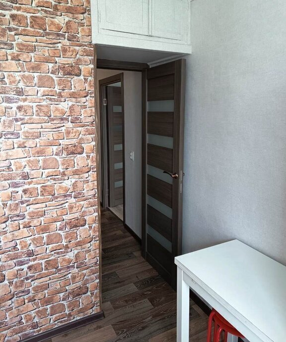 квартира г Омск ул 21-я Амурская 30а фото 10