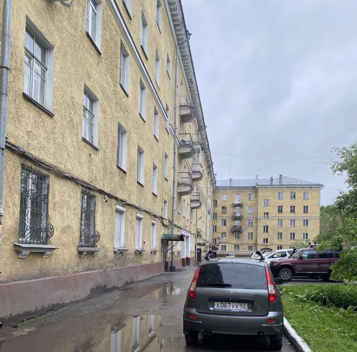 квартира г Новокузнецк р-н Куйбышевский ул Куйбышева 18 фото 5