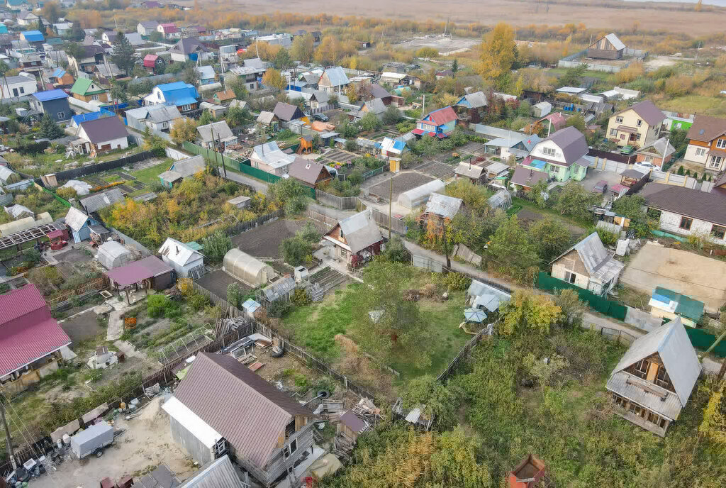 дом г Тюмень снт Энергостроитель ул Садовая фото 8