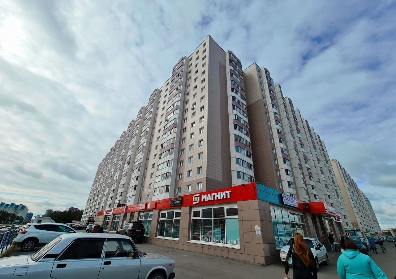 квартира г Сургут р-н Северный жилой ул Крылова 32 Сургут, Тюменская обл. фото 1