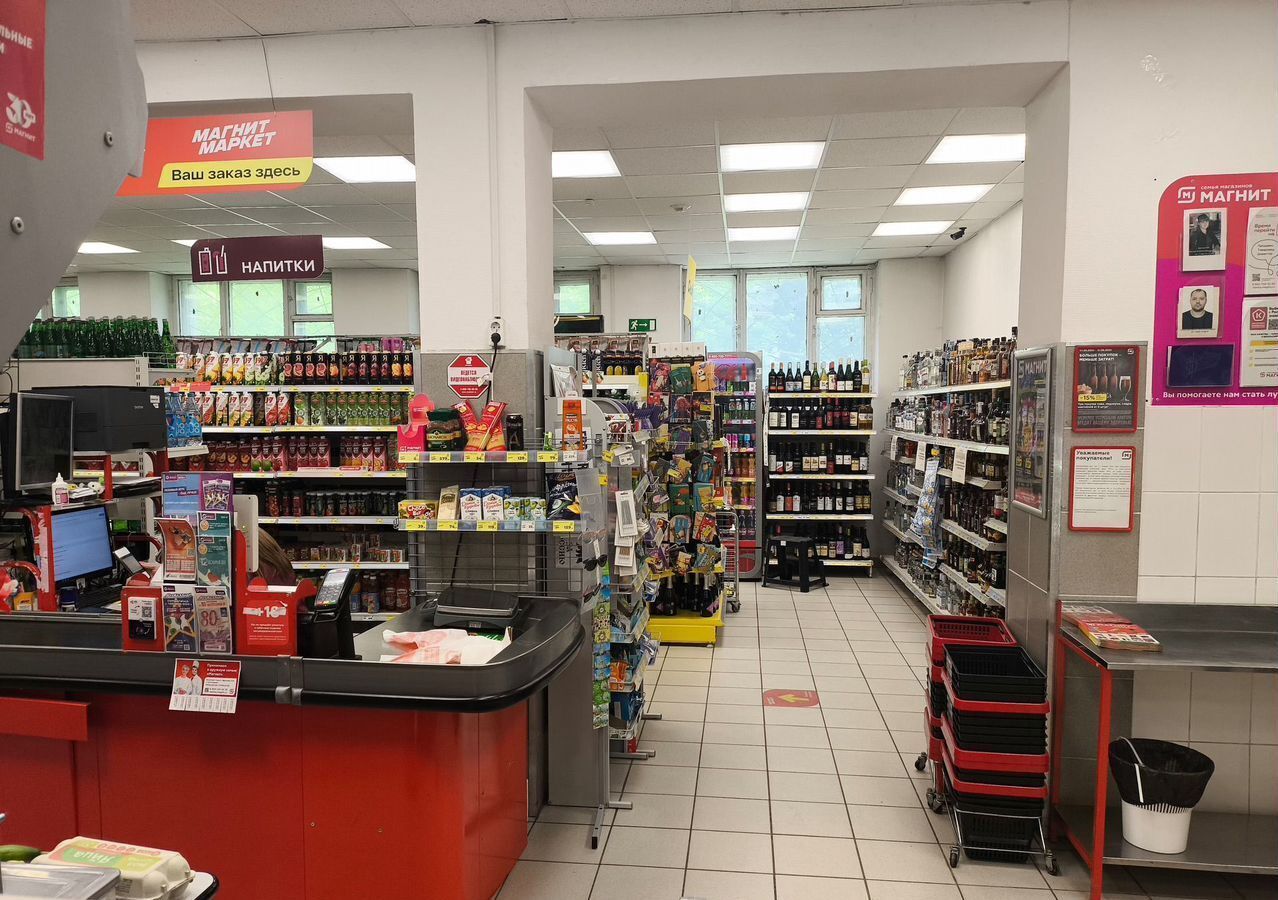торговое помещение г Саратов р-н Фрунзенский ул им Емлютина Д.В. 44в фото 9