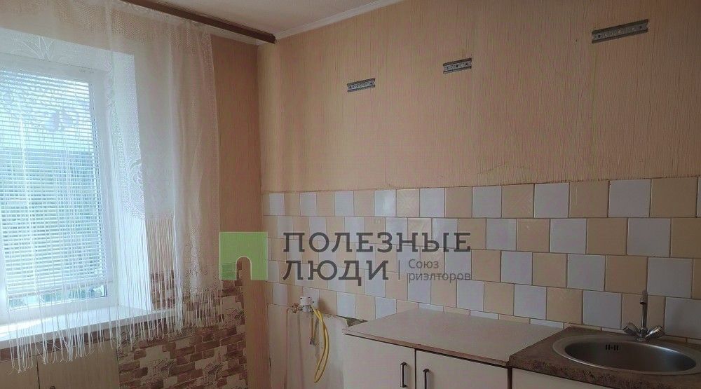 квартира г Саратов р-н Заводской проезд 2-й Лучевой 50/54к 2 фото 3