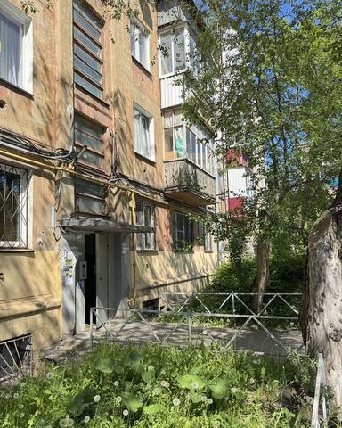 р-н Металлургический дом 4 фото