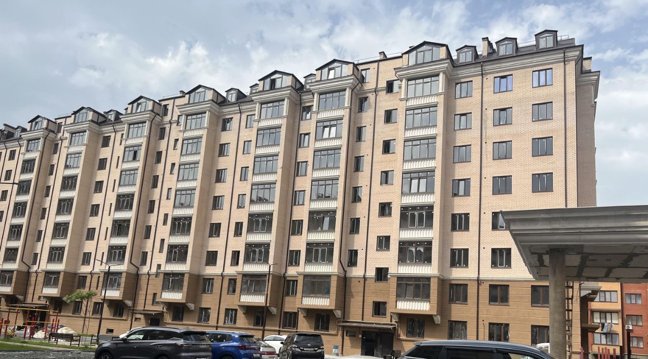 квартира г Владикавказ р-н Северо-Западный ул Курсантов-Кировцев 4а фото 1
