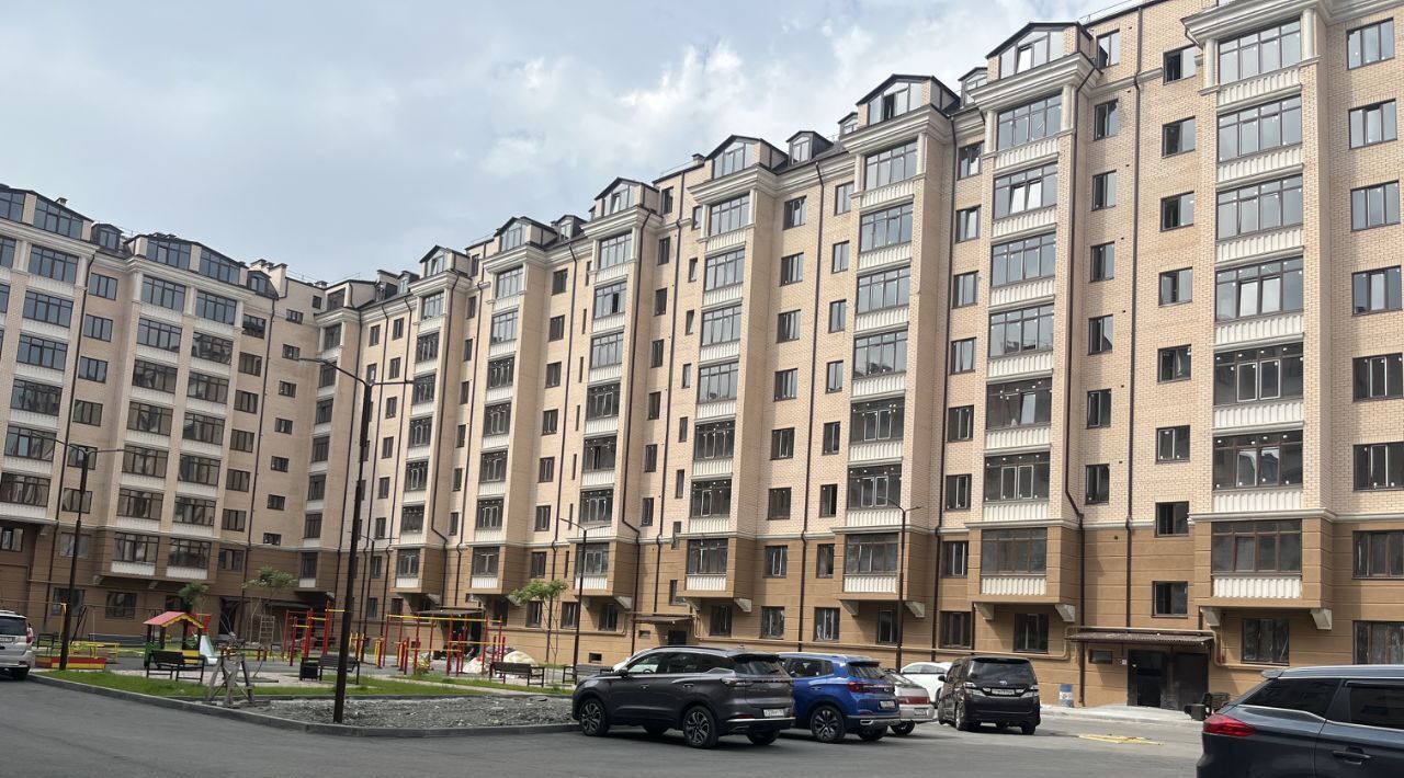 квартира г Владикавказ р-н Северо-Западный ул Курсантов-Кировцев 4а фото 2