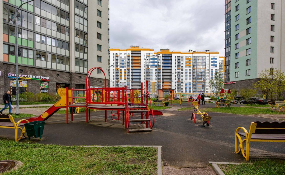 квартира р-н Всеволожский г Мурино б-р Петровский 12к/2 ЖК «Краски лета» Девяткино, Муринское городское поселение фото 23