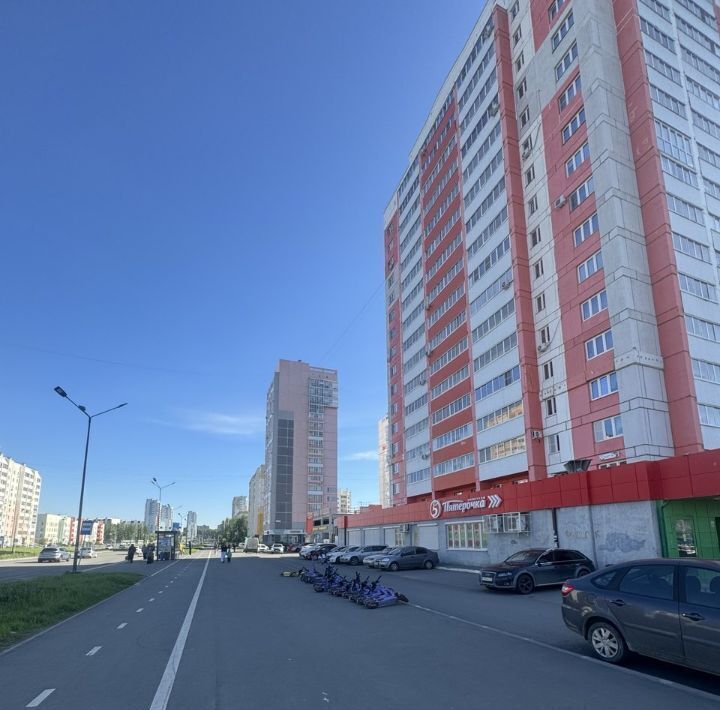 квартира г Челябинск р-н Курчатовский пр-кт Краснопольский 19 фото 1