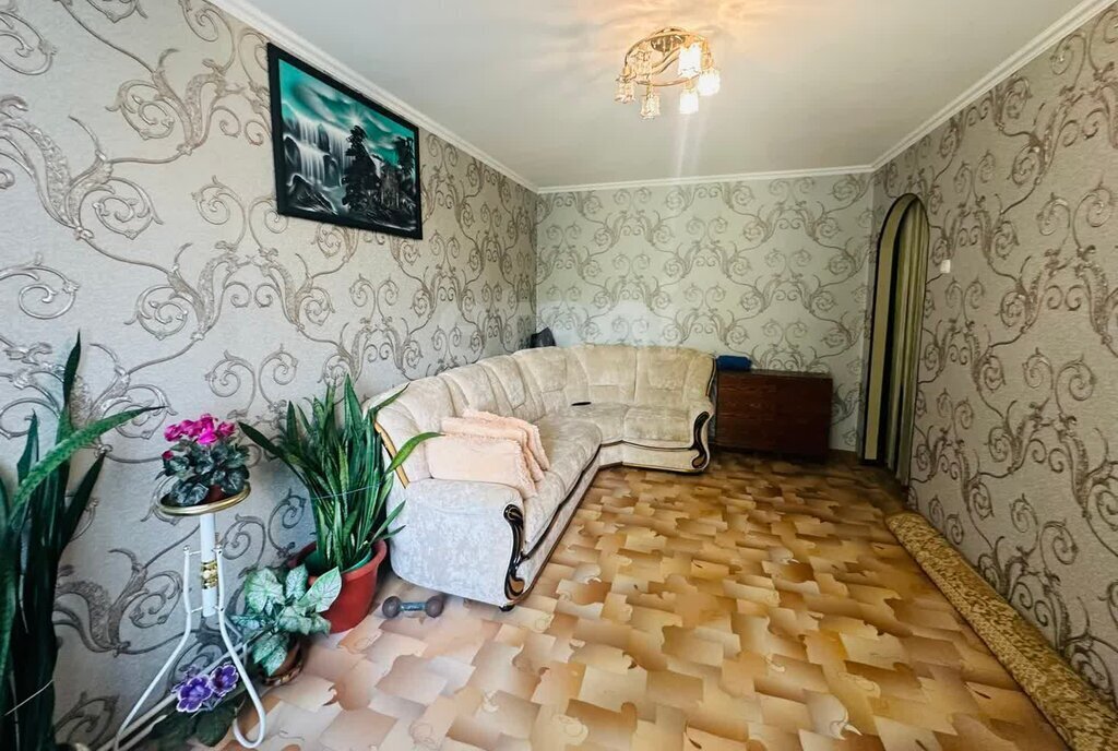 квартира г Брянск рп Радица-Крыловка Бежицкий район ул Строителей 15 фото 2