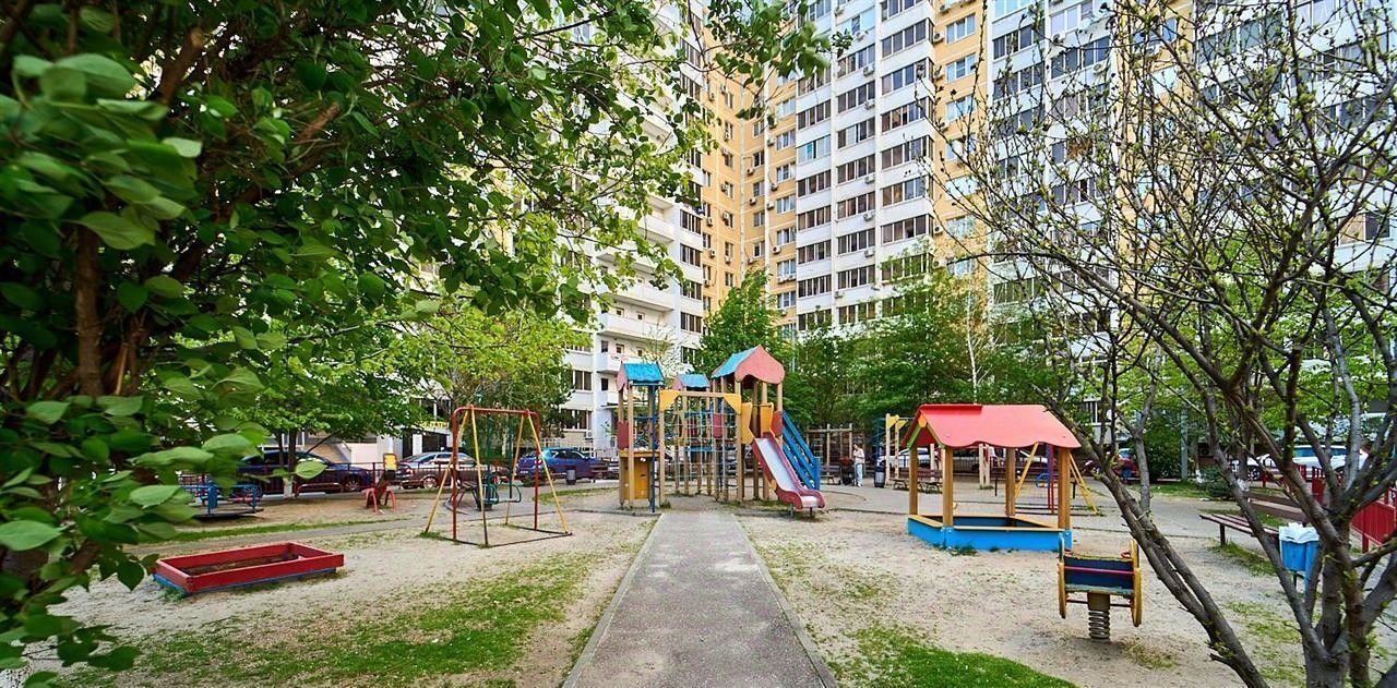 квартира г Краснодар р-н Прикубанский проезд им. Репина фото 12
