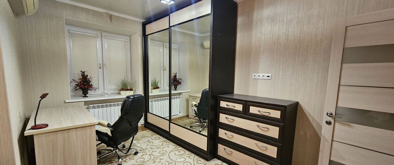 квартира г Астрахань р-н Кировский б-р Победы 54к/5 фото 21