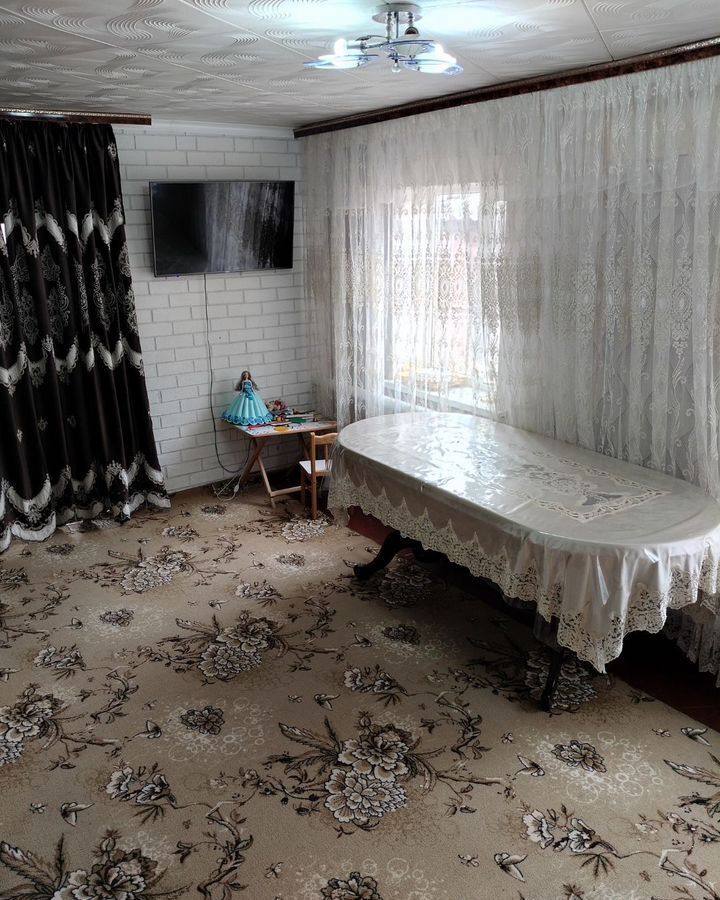 дом р-н Кировский г Новопавловск пл Ленина Кировский муниципальный округ фото 4