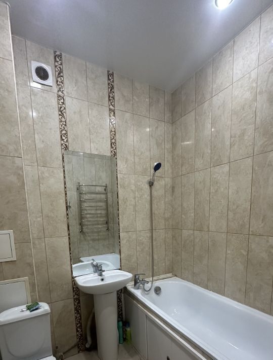квартира г Краснодар р-н Прикубанский ул им. Ивана Рослого 8 фото 4