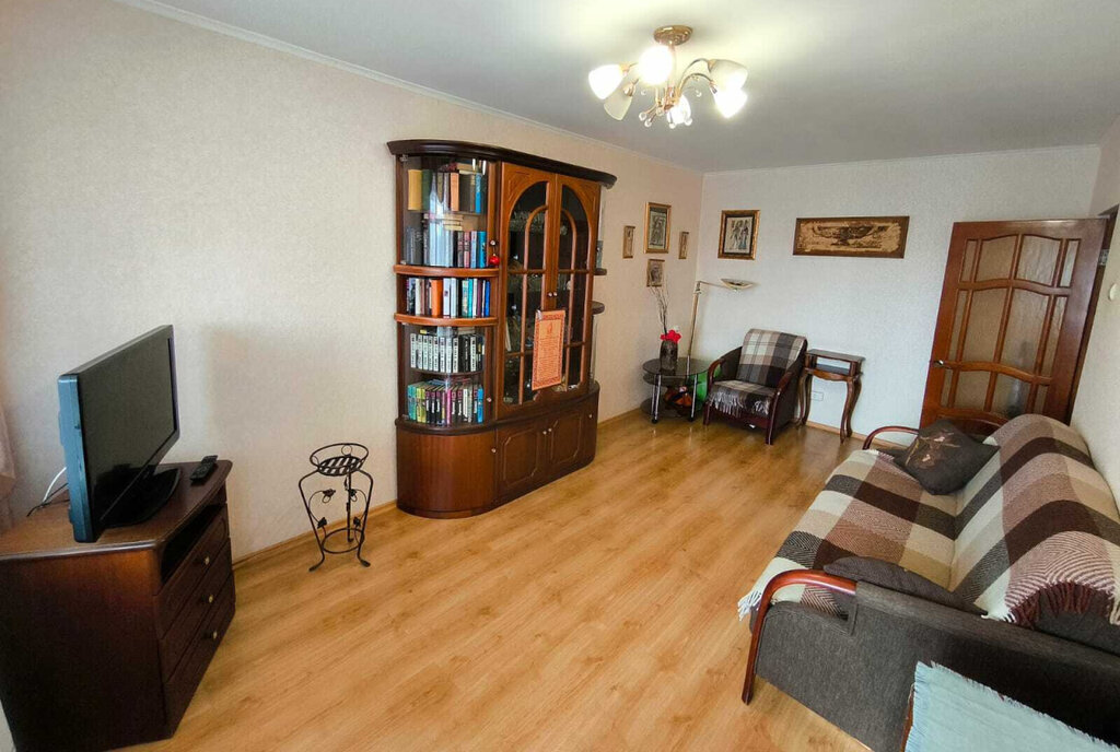 квартира г Орск р-н Октябрьский Новый город ул Ужгородская 90 город фото 6