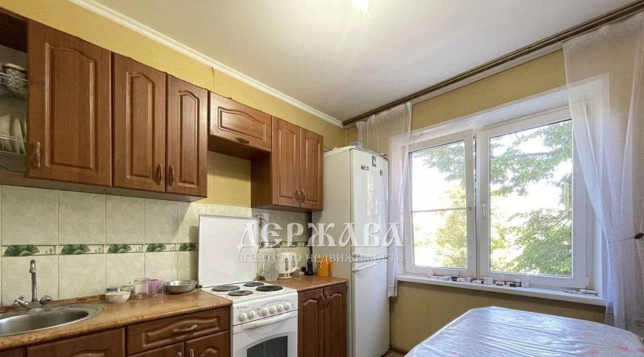 квартира г Старый Оскол микрорайон Жукова 42 фото 12