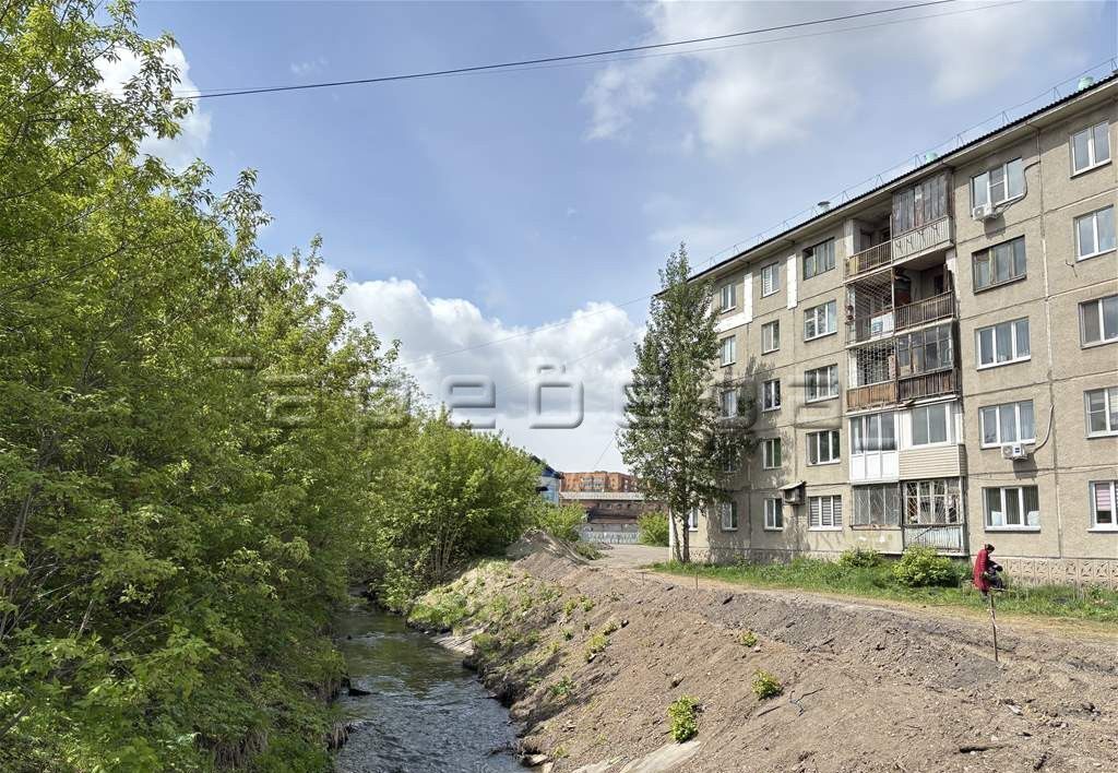 квартира г Красноярск р-н Железнодорожный ул Камская 5 фото 1