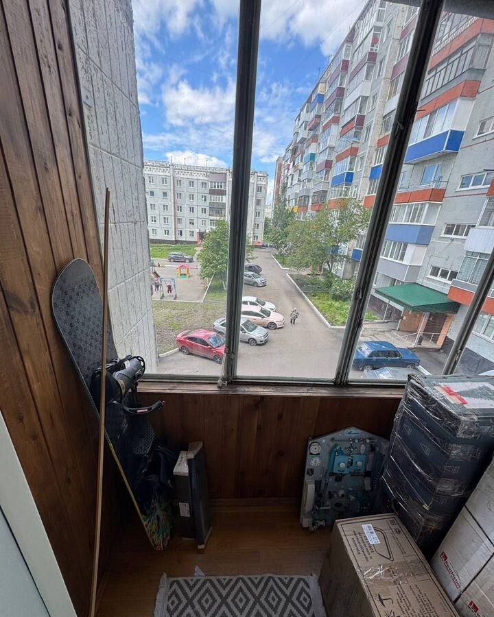 квартира г Прокопьевск Кемеровская обл. — Кузбасс, мкр-н Тырган, 10-й мкр-н, 1 фото 3