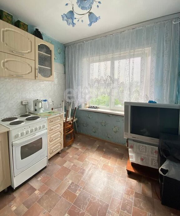 квартира г Ачинск мкр 4-й 11 фото 2