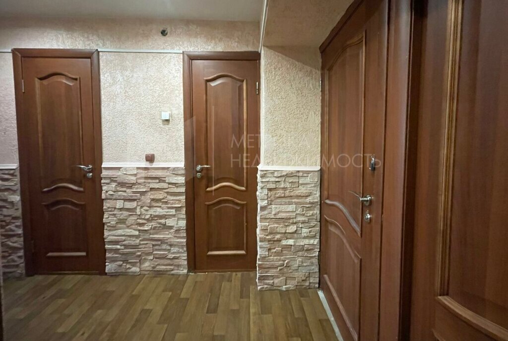 квартира г Тюмень ул Мира 27 фото 14