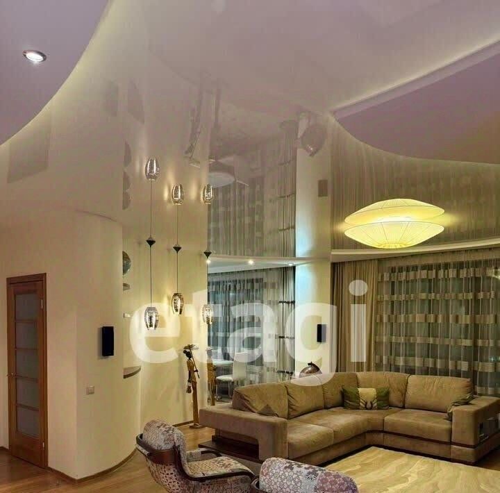 квартира г Красноярск р-н Советский ул Молокова 1к/3 фото 3