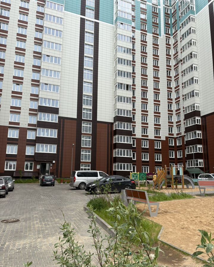 квартира г Смоленск р-н Промышленный ул Александра Степанова 12 фото 2