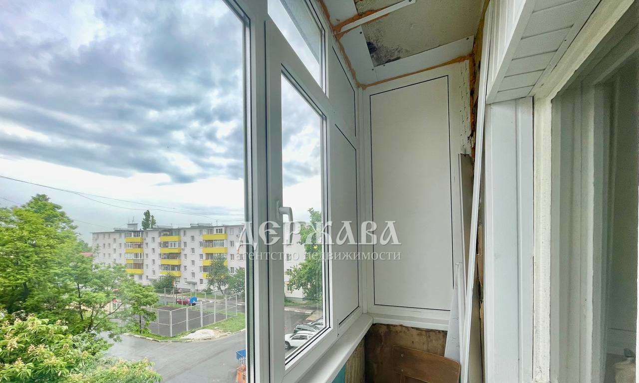квартира г Старый Оскол ул Октябрьская 23 фото 7