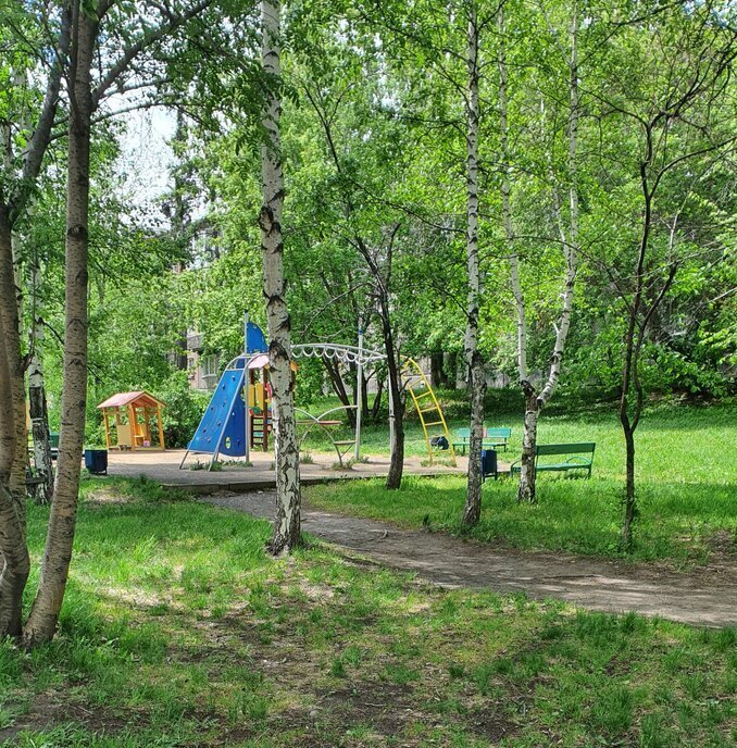 квартира г Иркутск улица 30-й ой Дивизии, 1А фото 4
