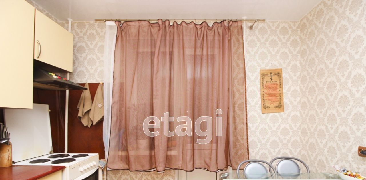квартира г Сургут 9-10-й микрорайон ул Энергетиков 13 фото 4