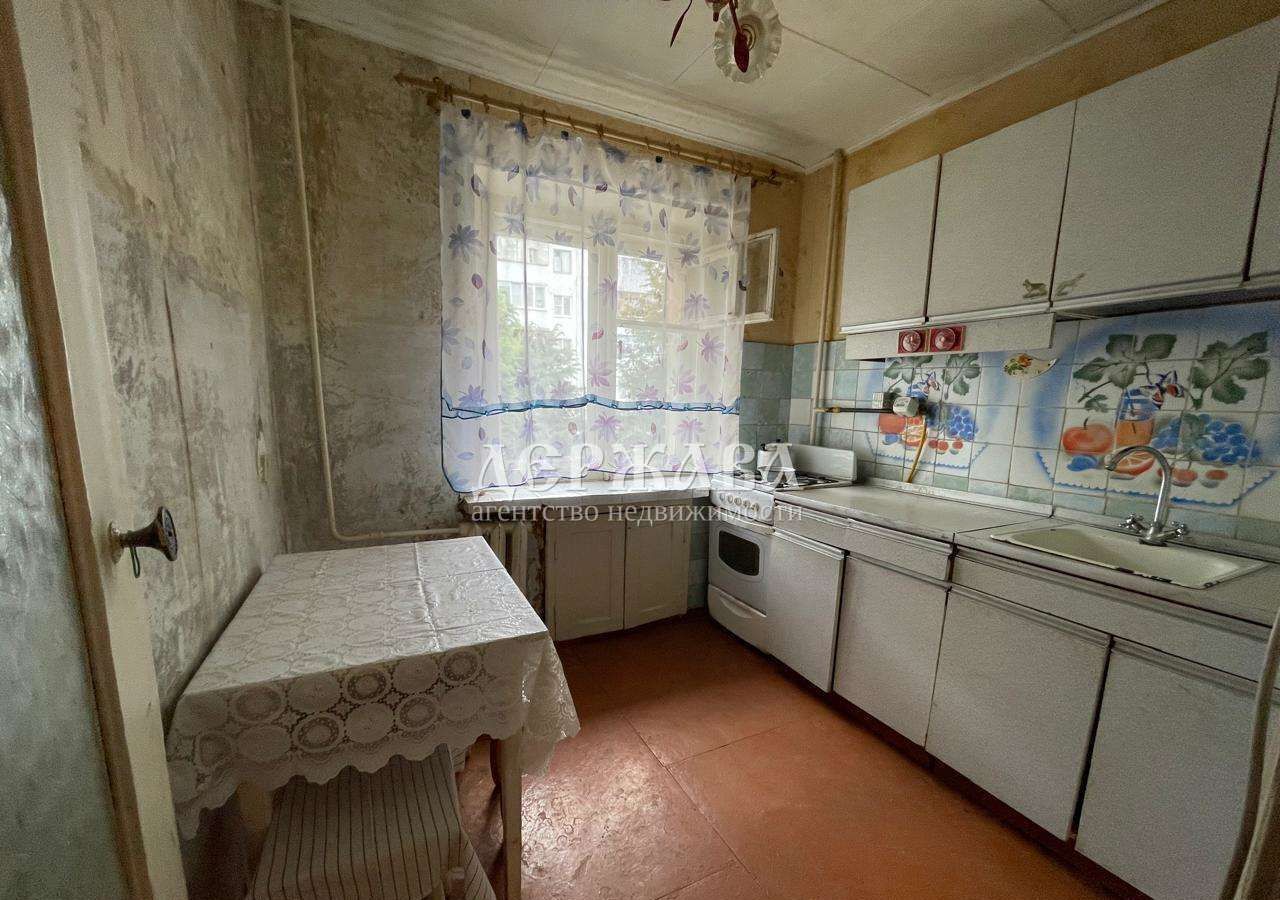 квартира г Старый Оскол мкр-н Горняк, 12 фото 2