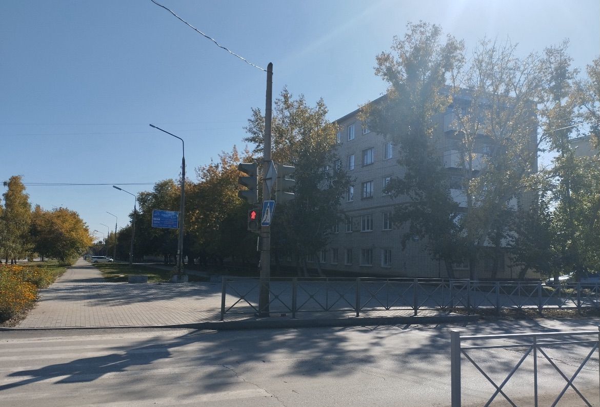 квартира г Яровое ул 40 лет Октября 6а фото 2
