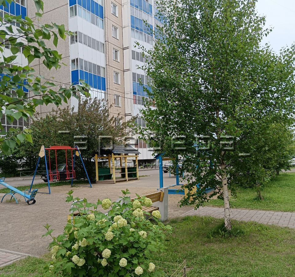 квартира г Красноярск р-н Ленинский проезд Северный 12 фото 1